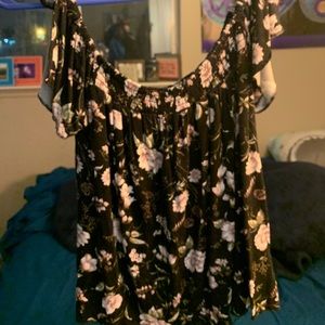 American eagle off the shoulder floral top